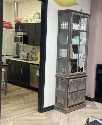 Lure Salon Lone Tree