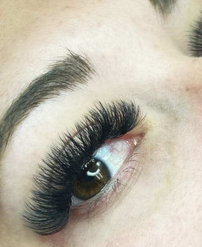 Looks and Lashes by Lex