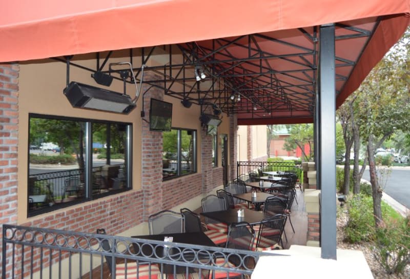 Los Dos Potrillos - Highlands Ranch