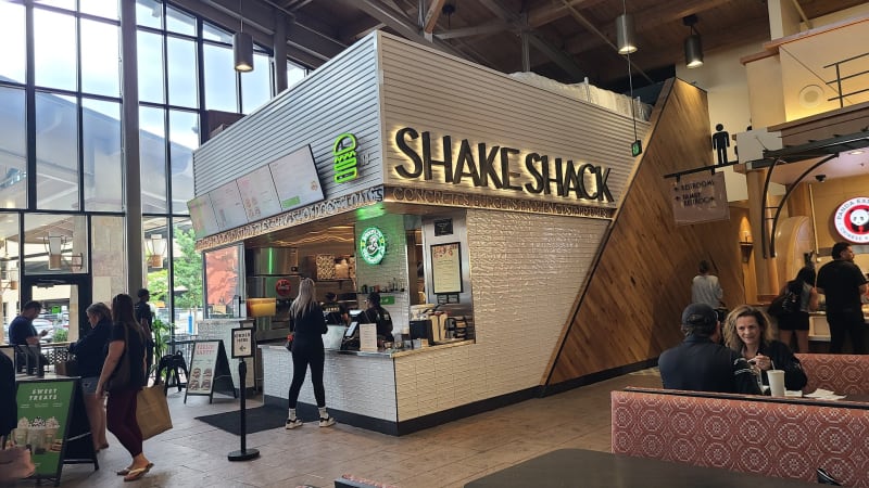 Shake Shack Park Meadows