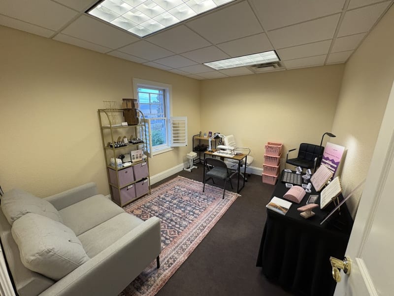 Adornable Permanent Jewelry & Ear Piercing