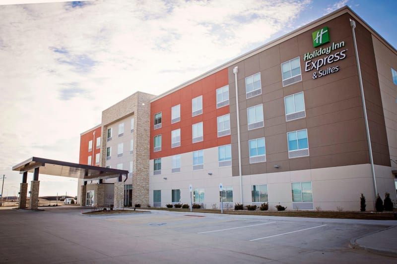 Holiday Inn Express & Suites Sterling by IHG