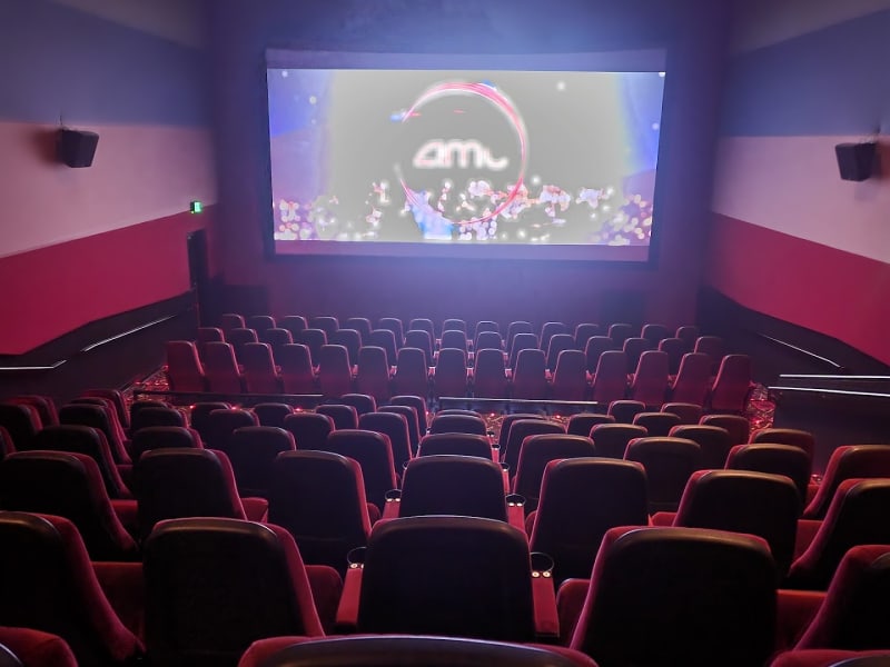 AMC CLASSIC Twenty Mile 10