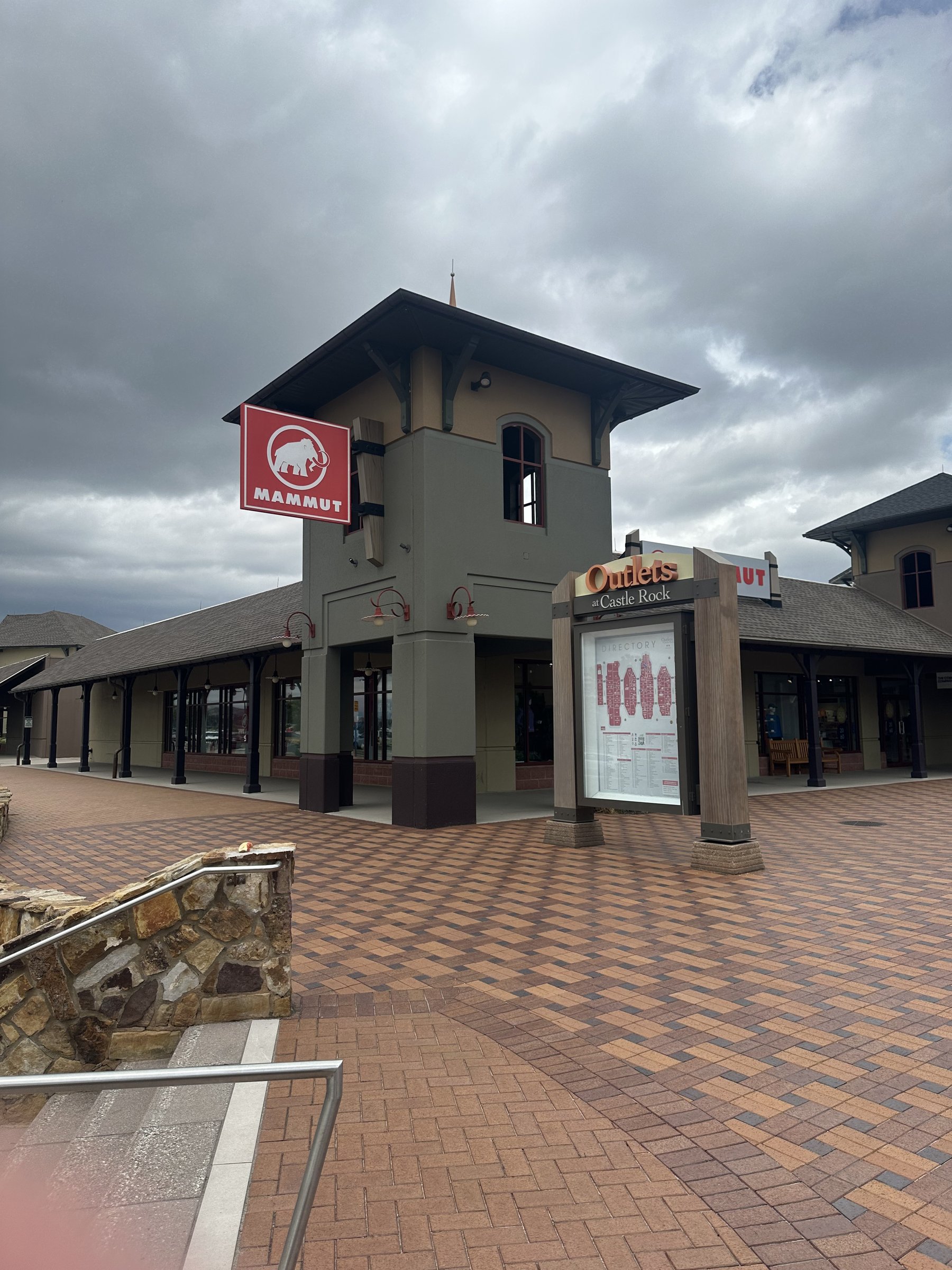 Outlets at Castle Rock