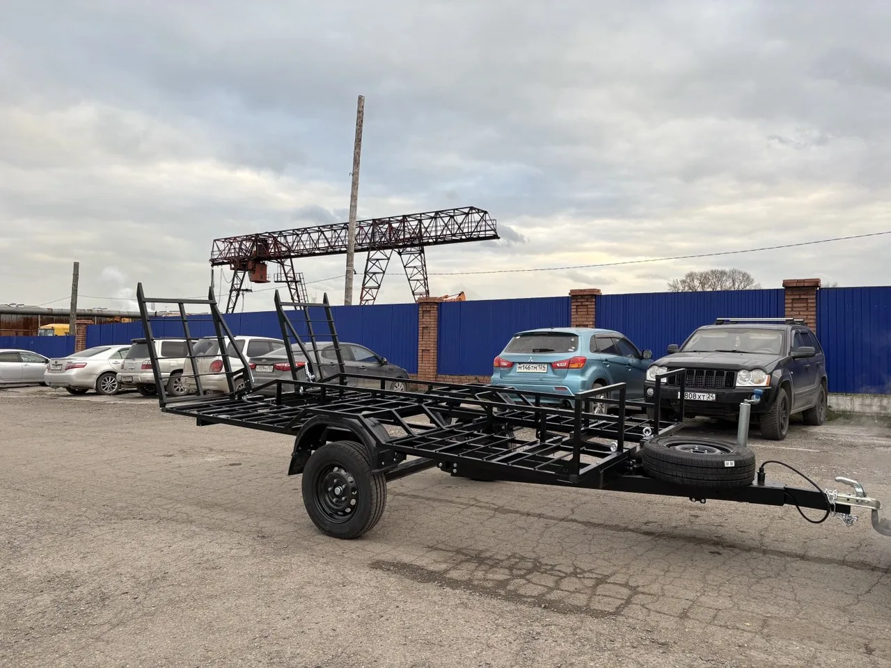 Яр Прицеп Квадро 1200 с трапами