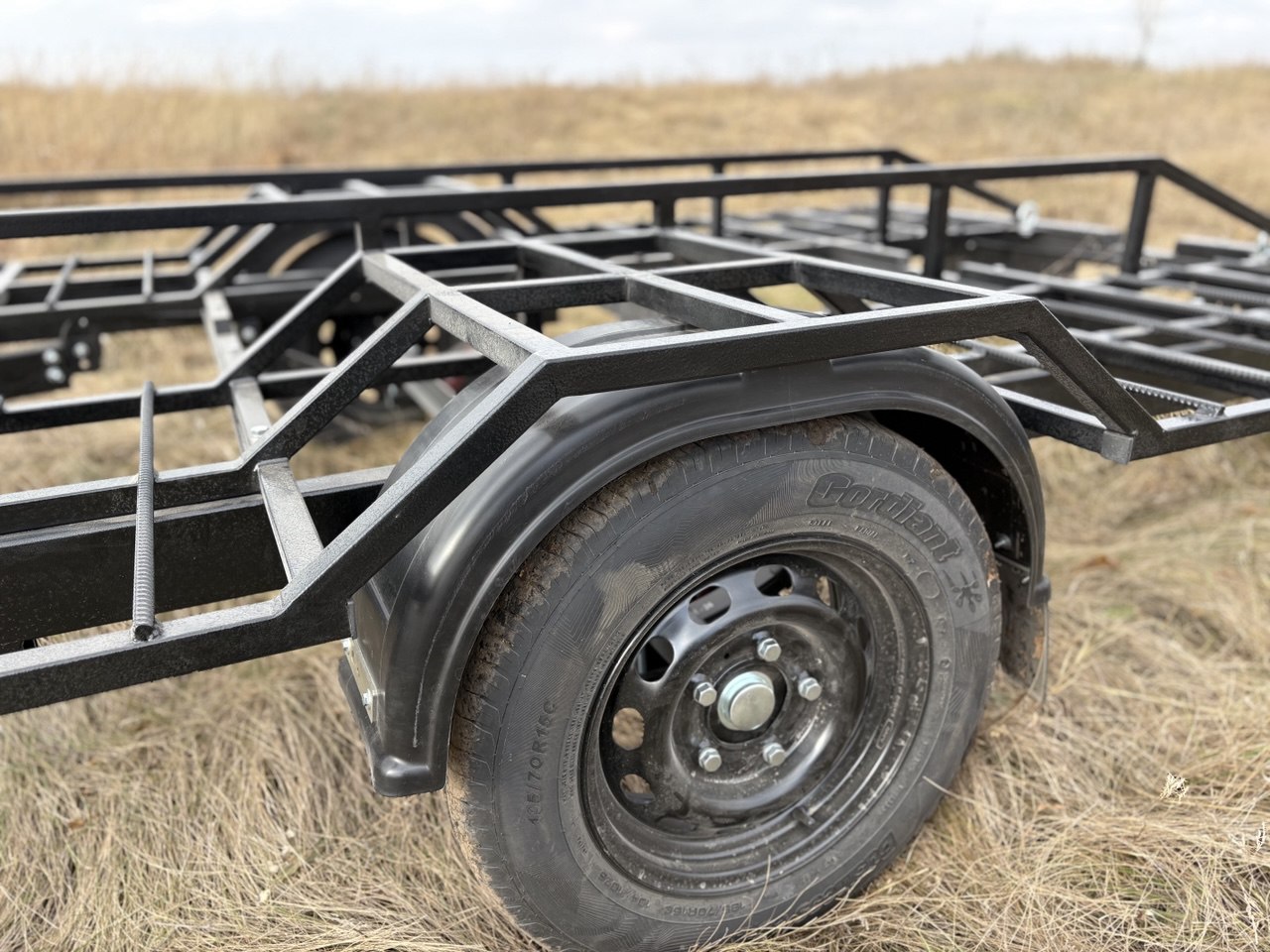 Яр Прицеп Яр Квадро 1200 (2,7Т)