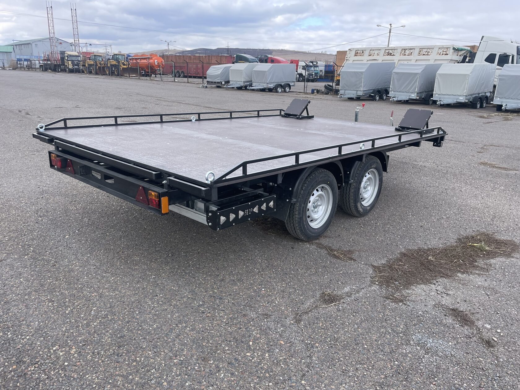 Яр Прицеп Яр Троффи 3,5Т