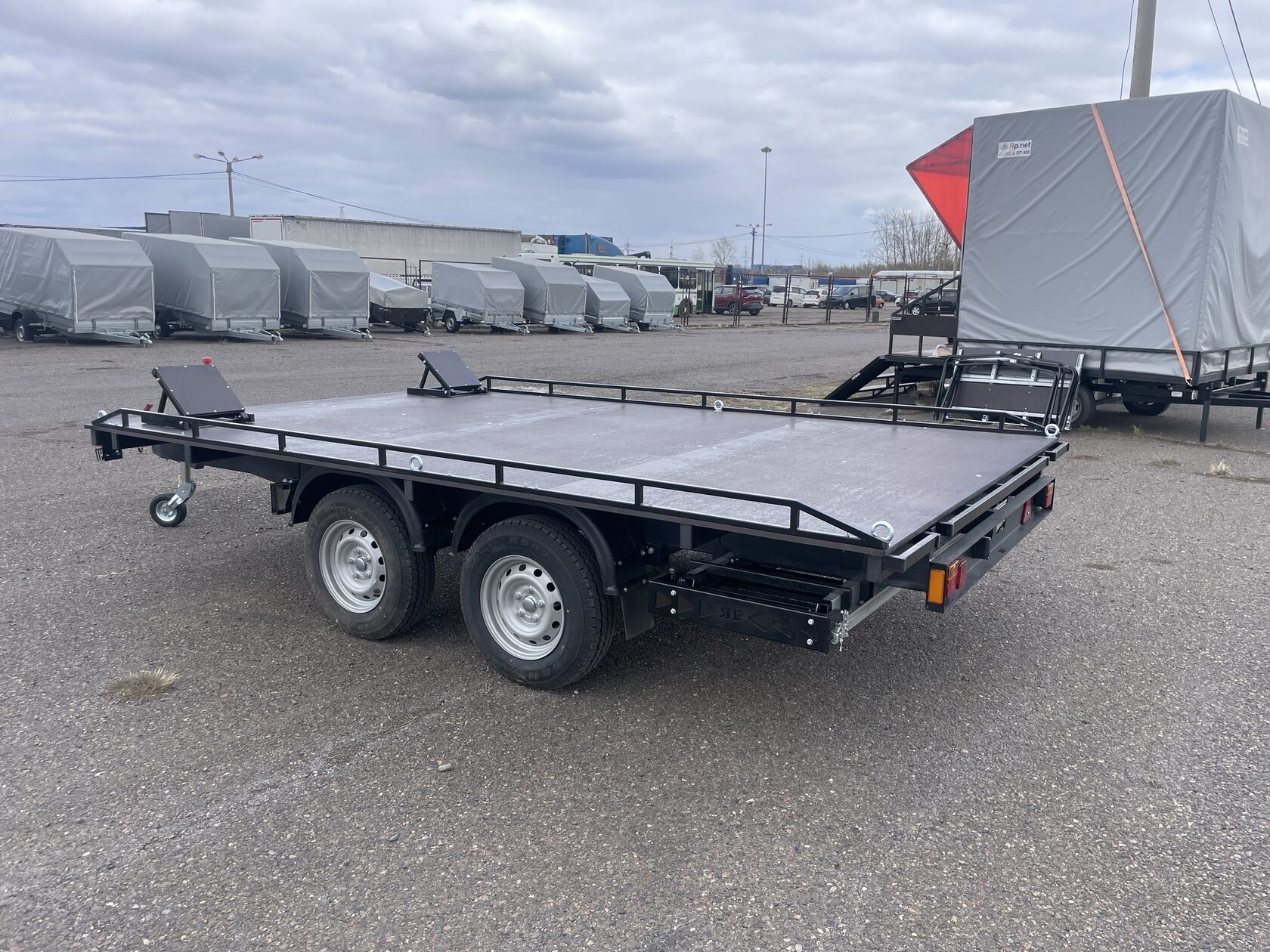 Яр Прицеп Яр Троффи Лонг 3,5Т