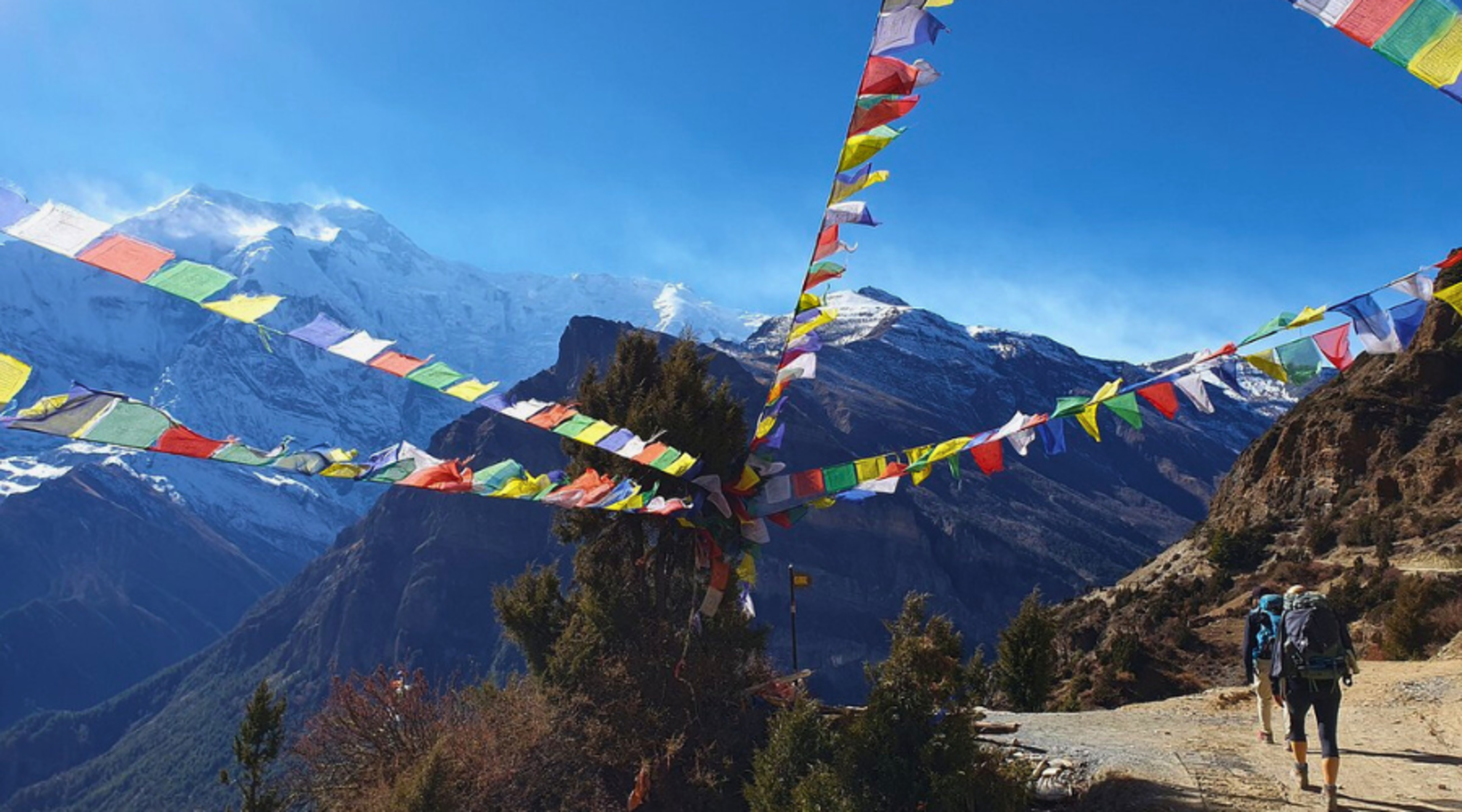 Crossing to Thorong La on the Short Annapurna Circuit