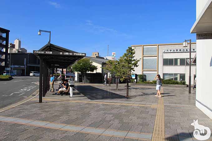 京阪バス停
