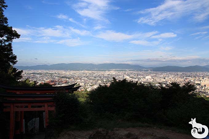 伏見稲荷大社 稲荷山からの風景
