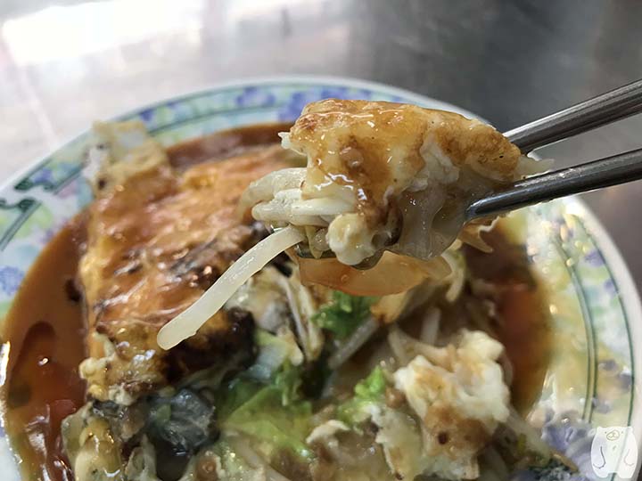 石精臼蚵仔煎|蚵仔煎の卵ともやし