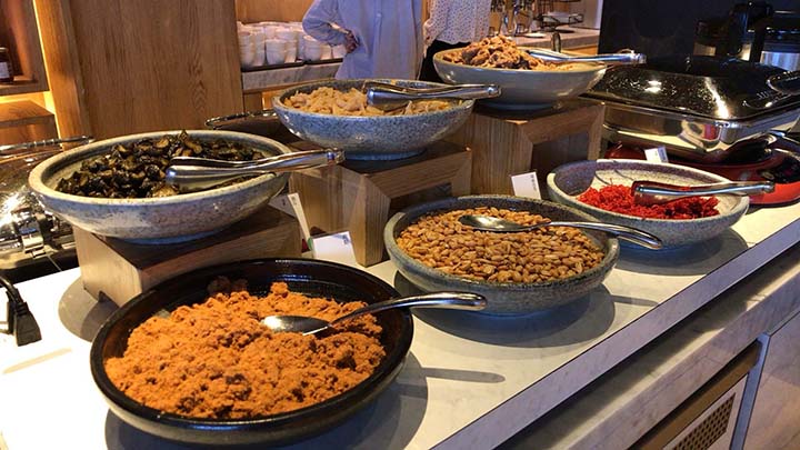 甘粹レストラン|肉そぼろなど