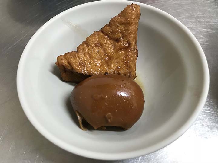 新鮮牛肉湯|煮卵と油揚げ