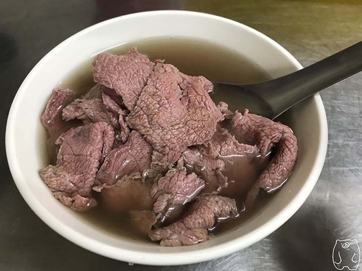 新鮮牛肉湯|牛肉がたっぷり入った牛肉湯