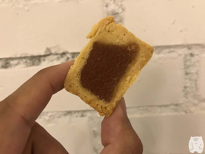邱惠美鳳梨酥|パイナップルケーキの実食