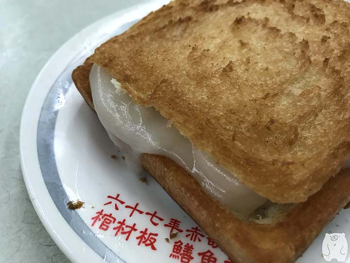 赤崁點心店|トーストからあふれるシチュー