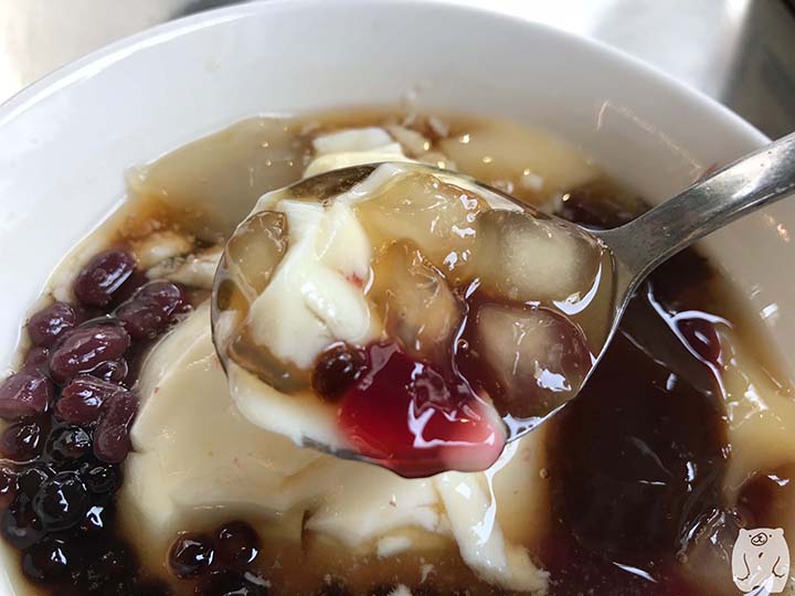 修安扁擔豆花|粉角と豆花をいただく