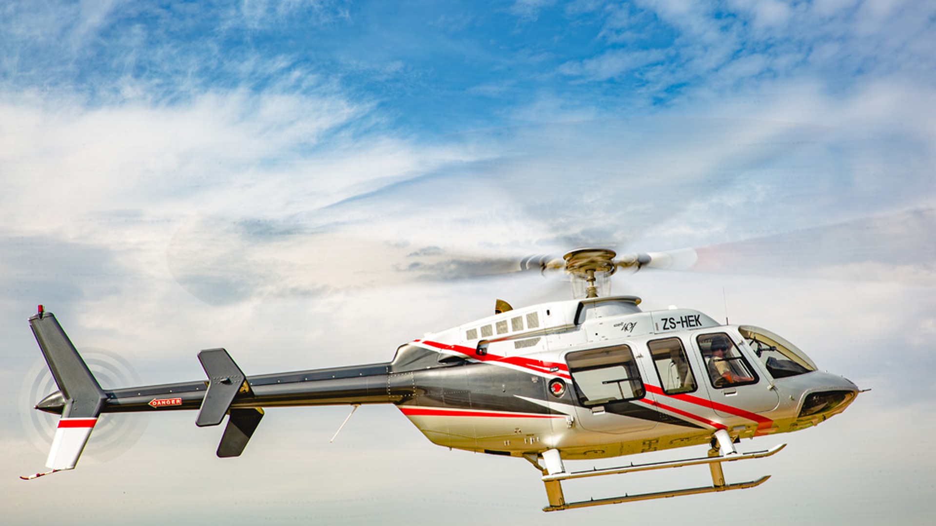 Bell 407 - Photo