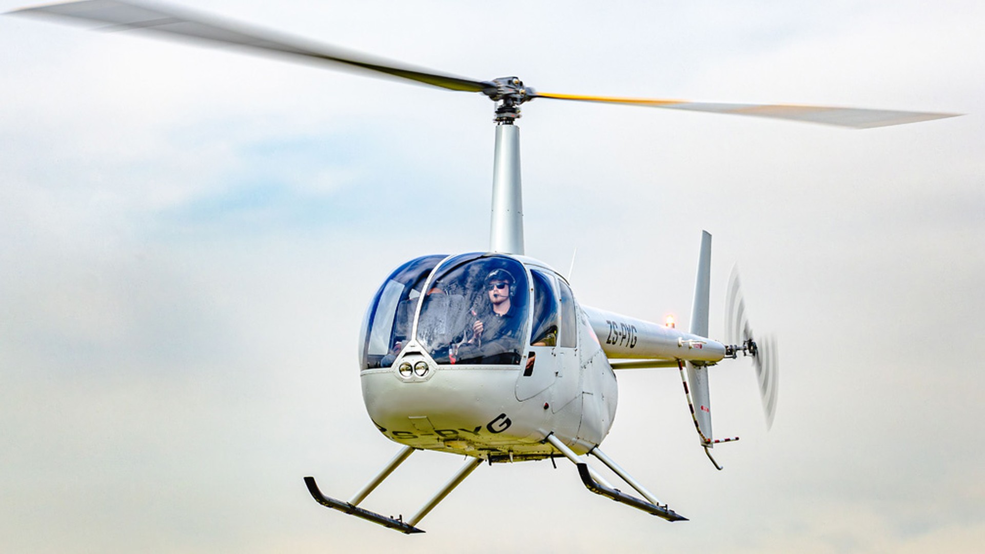 Robinson R44 Raven I - Photo