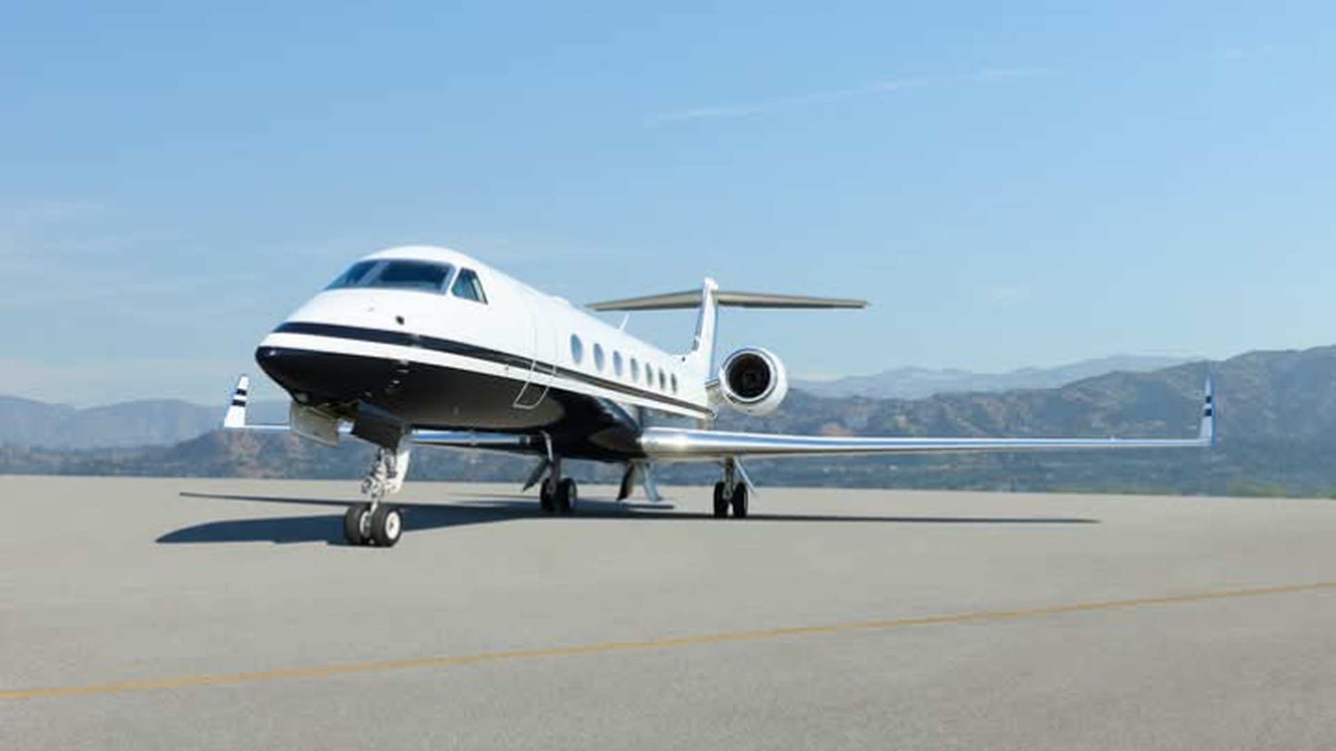 Gulfstream G550 - Photo