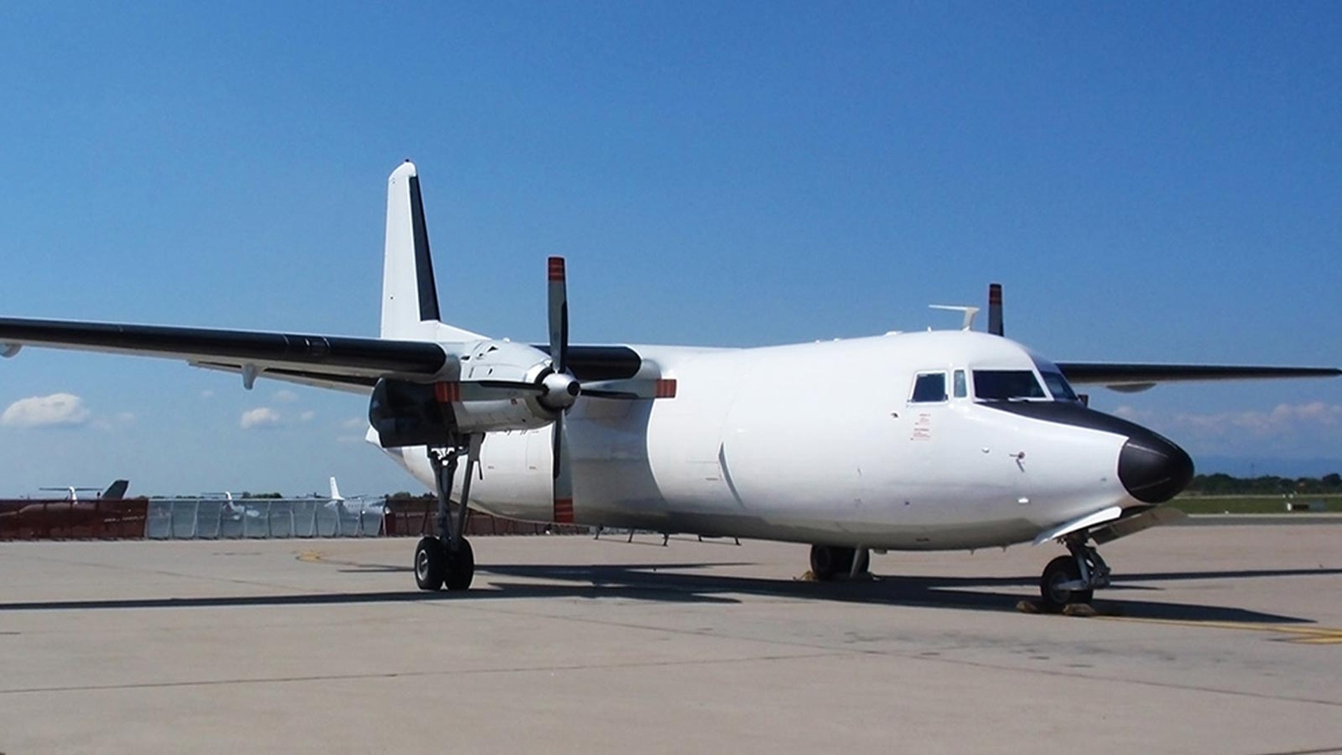 FOKKER 27 - Photo