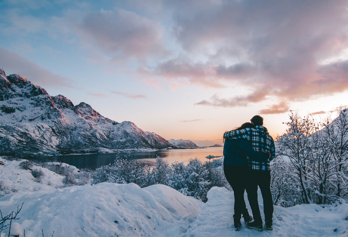 Couple__Travel https://res.cloudinary.com/duza9jnrs/images/w_640,h_640,c_scale/f_auto,q_auto/v1738235665/Couple__Travel/Couple__Travel.jpg?_i=AA