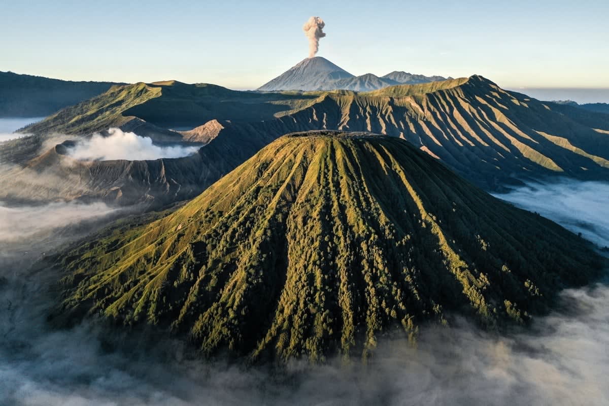 Mountbromo https://res.cloudinary.com/duza9jnrs/images/w_640,h_480,c_scale/f_auto,q_auto/v1738239217/Mountbromo/Mountbromo.jpg?_i=AA