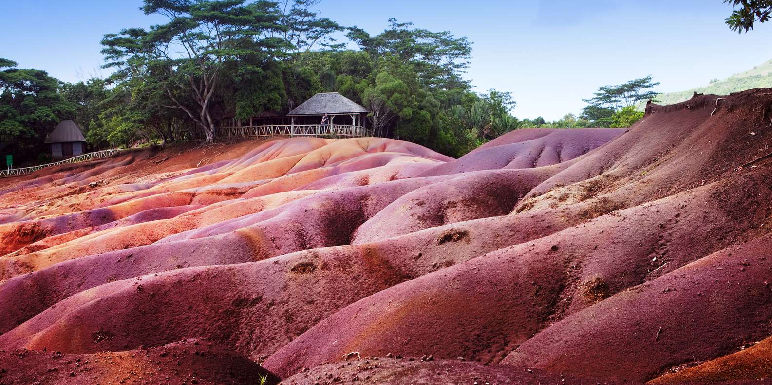 Chamarel Seven Coloured Earths https://res.cloudinary.com/duza9jnrs/images/w_640,h_480,c_scale/f_auto,q_auto/v1738239612/Chamarel-Seven-Coloured-Earths/Chamarel-Seven-Coloured-Earths.jpg?_i=AA