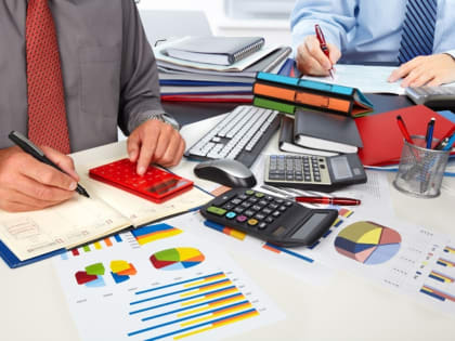 С 2025 года изменились правила  представления Уведомлений об исчисленных суммах по НДФЛ