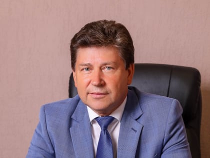 Поздравление главы Губахинского муниципального округа с международным праздником 8 Марта.