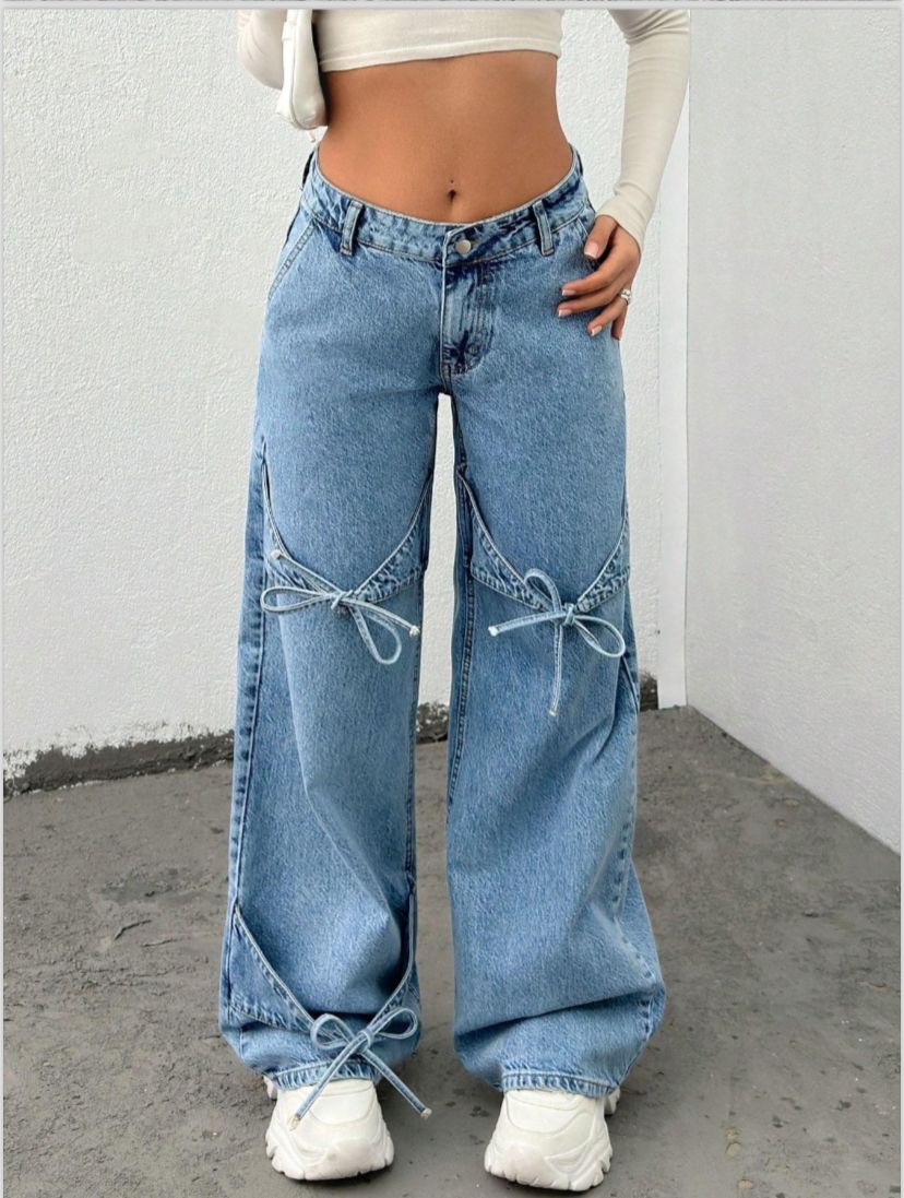 Baggy Jeans Eve