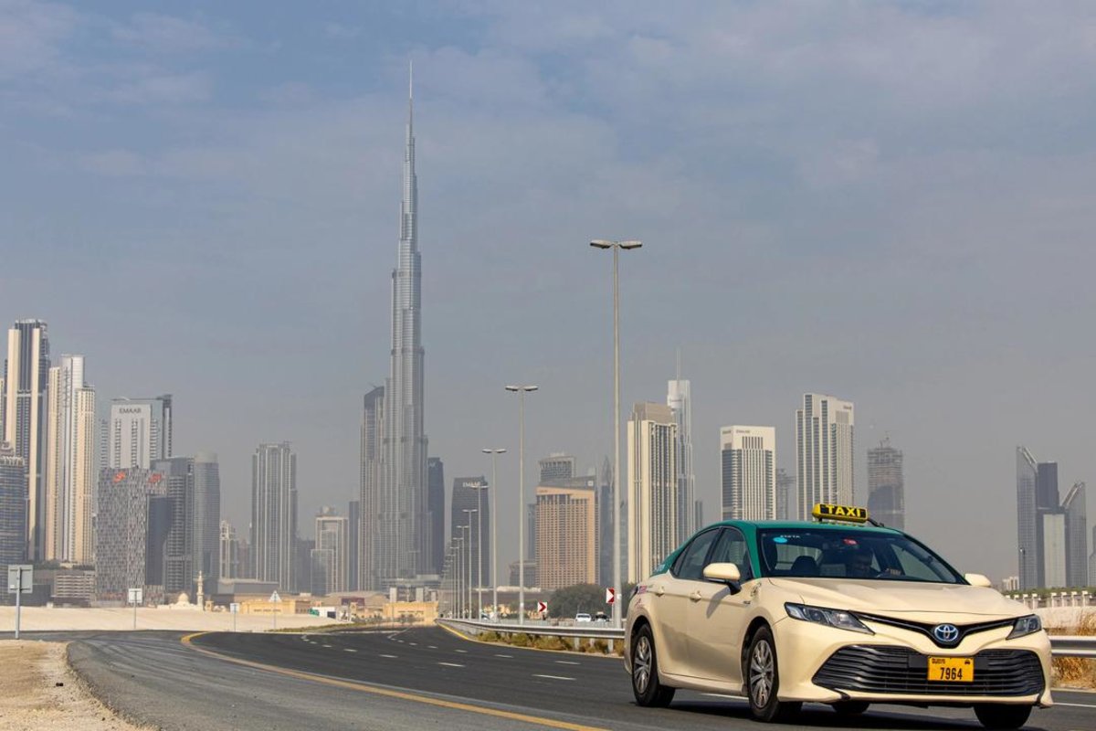 Taxi route from Dubai Airport to Burj Khalifa in Downtown Dubai