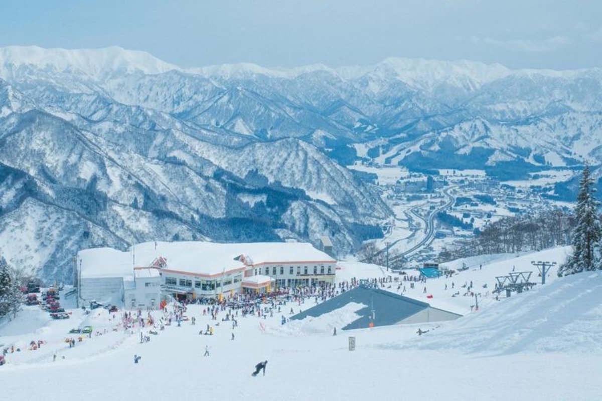 Ski resorts near Tokyo in winter