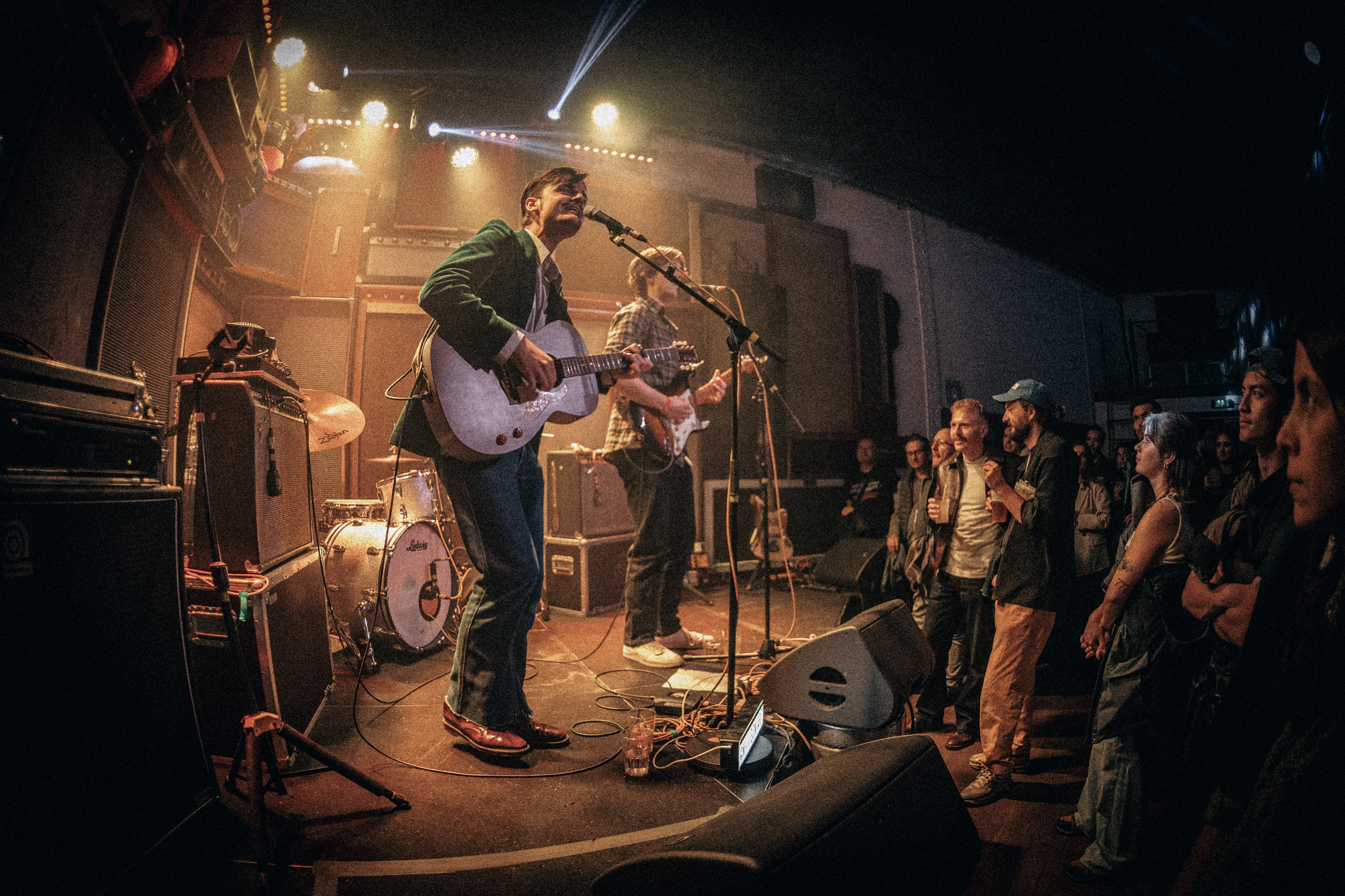 Max & Dorian - duo guitares & harmonies vocales - pop-rock années 60-80