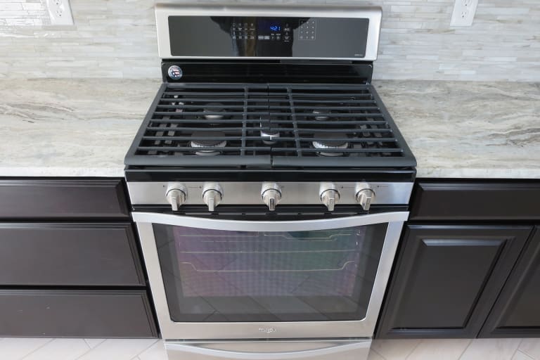 Propane Gas Stove vs Electric: Pros & Cons - Propane Levac