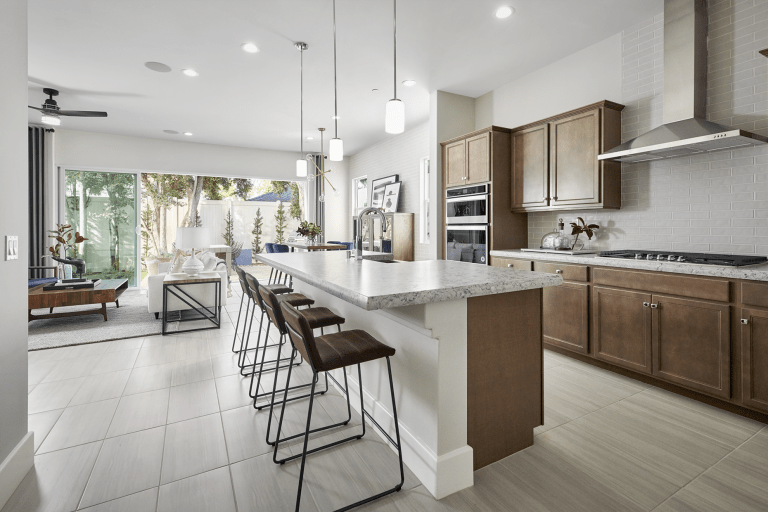 Residence 4 In Inglewood Ca At Icon At Grace Park Pulte