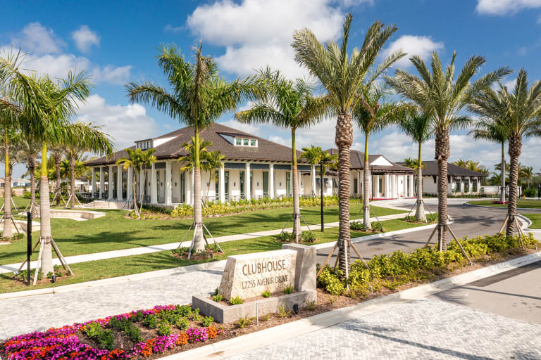 The Gardens Mall Walking And Running Trail - Palm Beach Gardens