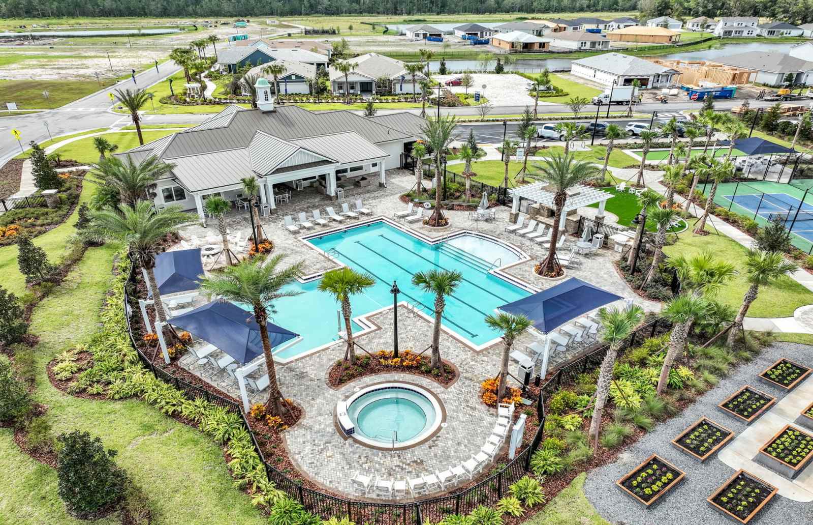 Compass Grand