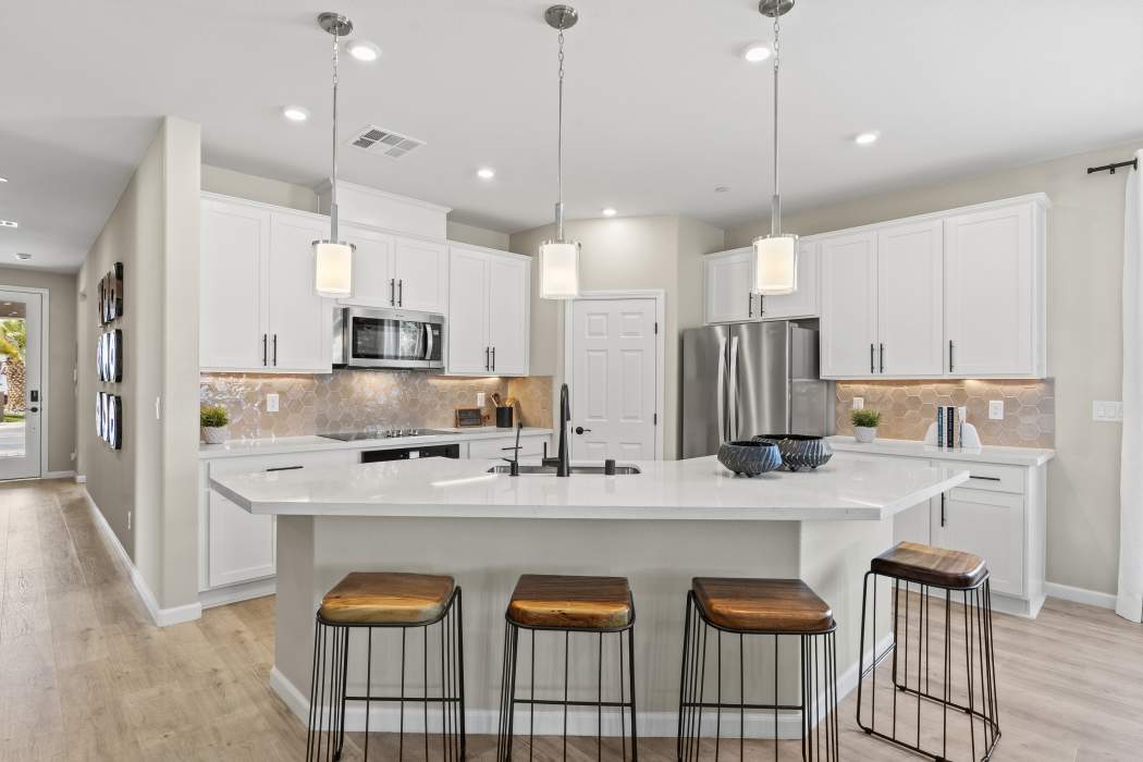 Everett model kitchen with quartz island