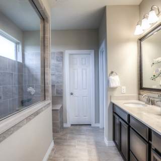 Owners Bath Spa Shower Option