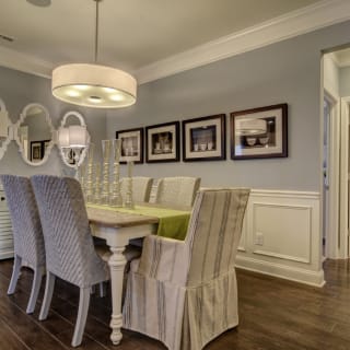 Decorate Lighting in Dining
