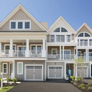 Luxury townhomes at Harborside at Hudson's Ferry