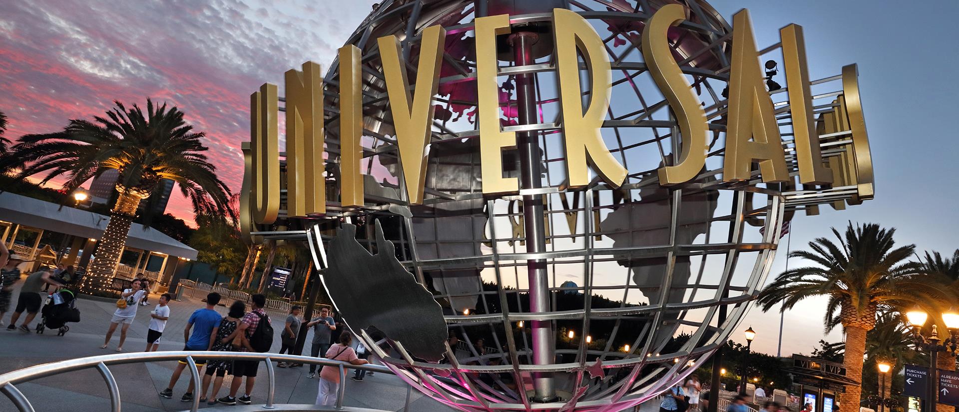 Universal Studios Hollywood — Theme Park + Studio Tour