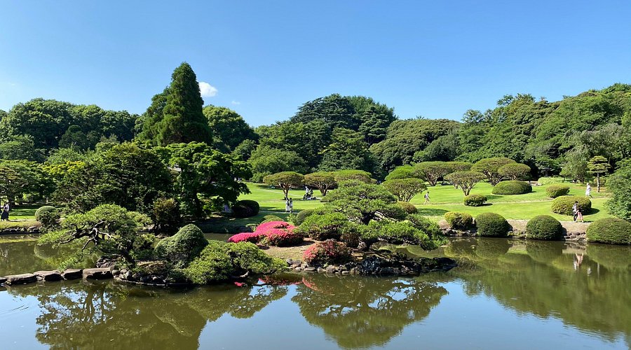 Shinjuku Gyoen National Garden
