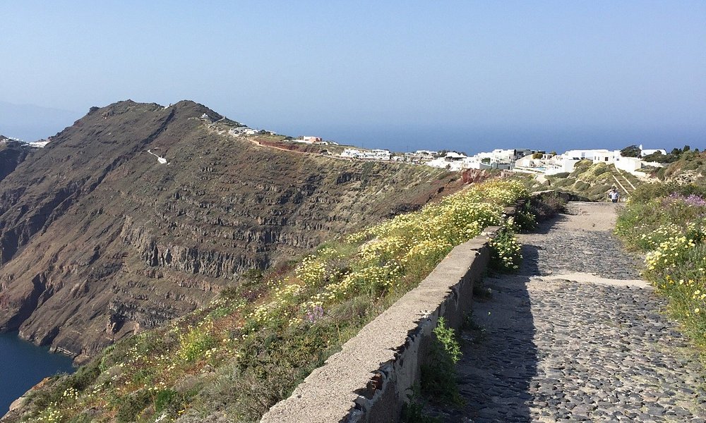 Fira to Oia Walk
