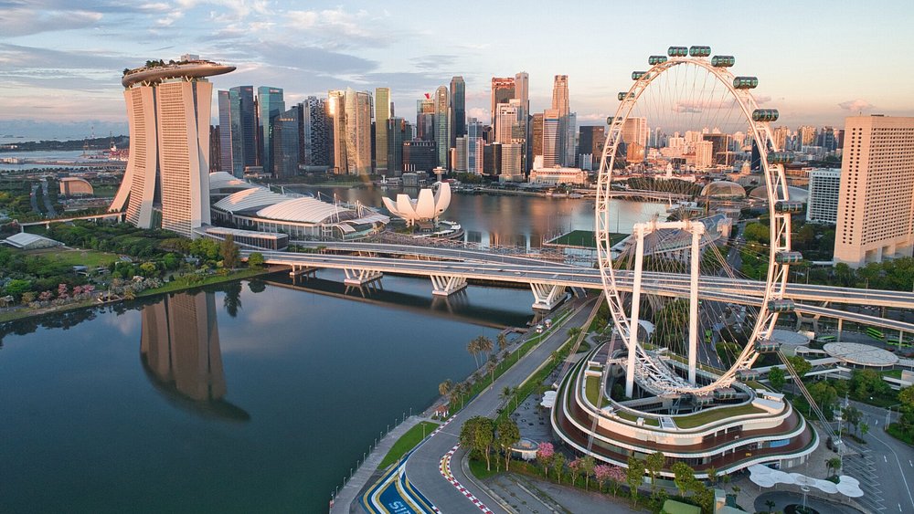 Singapore Flyer Observation Wheel Ride