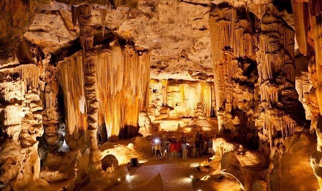 Cango Caves Guided Tour, Oudtshoorn