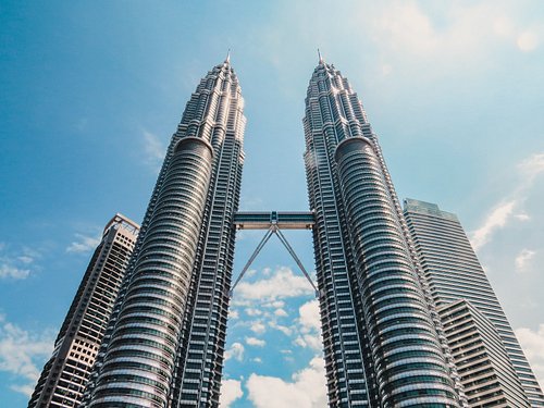 PETRONAS Twin Towers (Kuala Lumpur) — SkyBridge Visit + Optional Level 86 Observation Deck