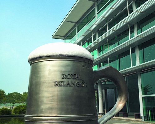 Royal Selangor Visitor Centre (Kuala Lumpur) — Free Guided Tour + Live Craftsmanship (Optional Pewtersmithing Workshops)